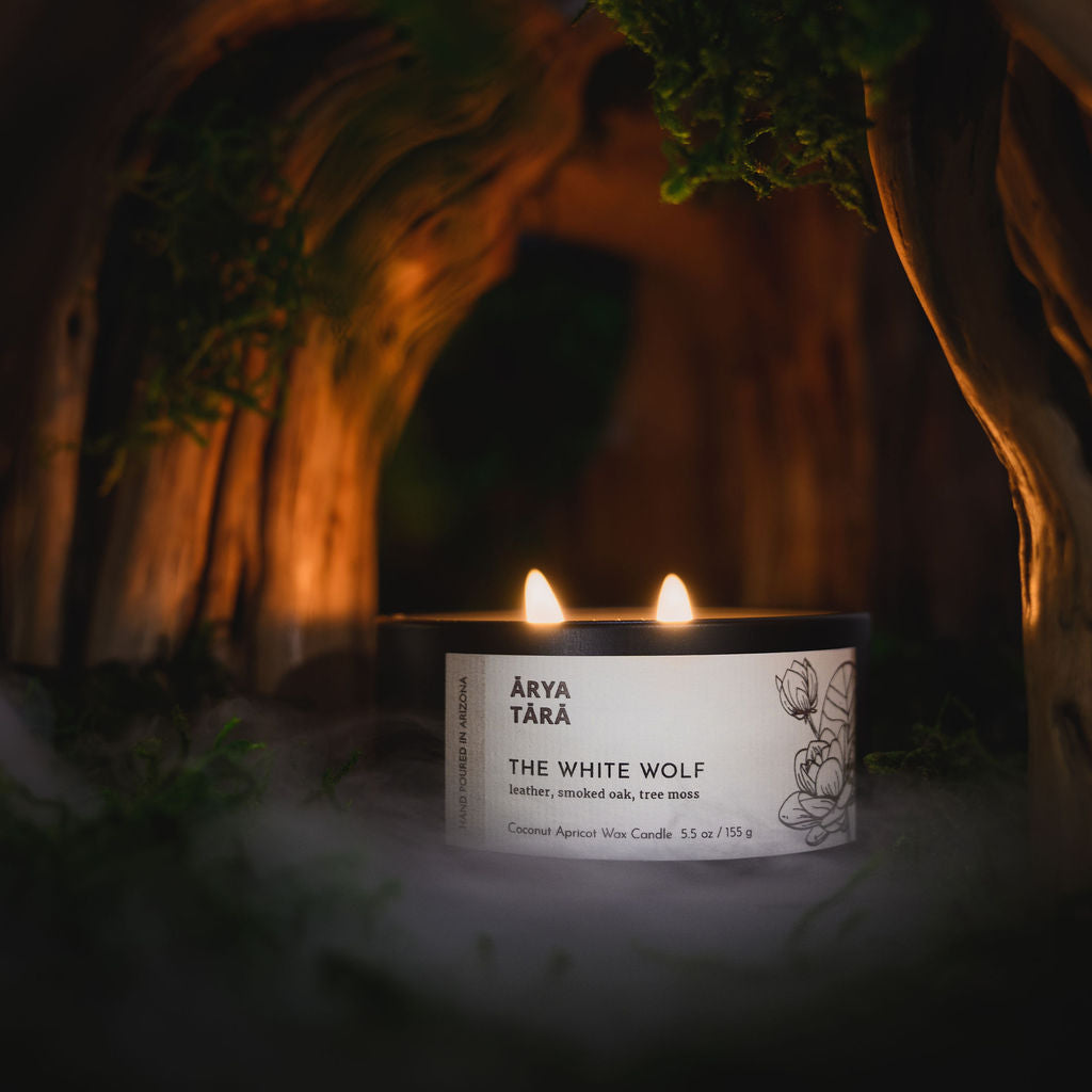 The White Wolf Candle | Onyx Tin