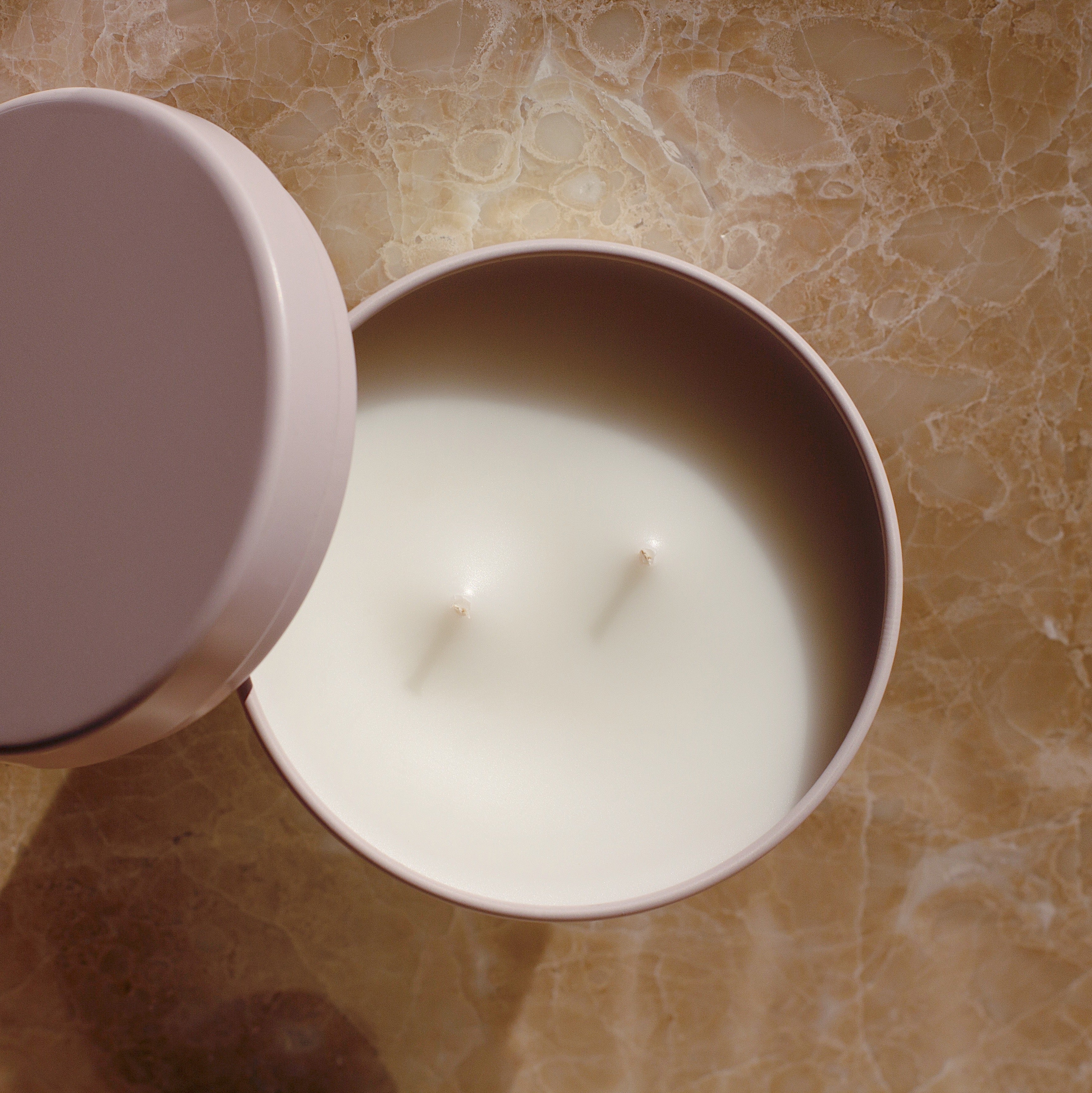 Empress Peach Candle | Lotus Tin